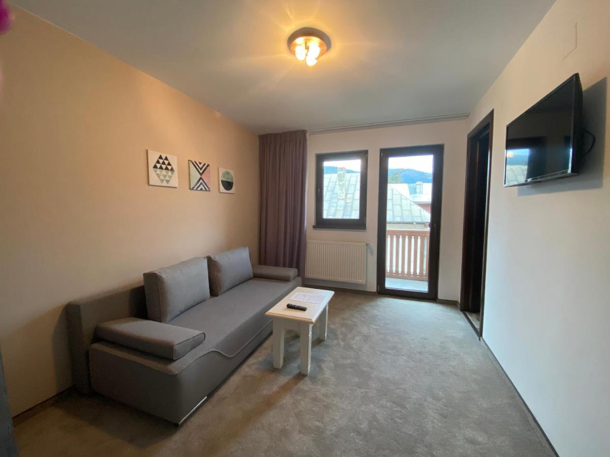 Casa Ankeli Bed and Breakfast Buşteni Buitenkant foto