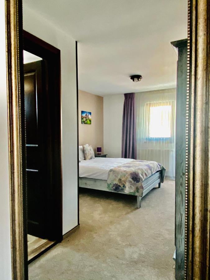 Casa Ankeli Bed and Breakfast Buşteni Buitenkant foto