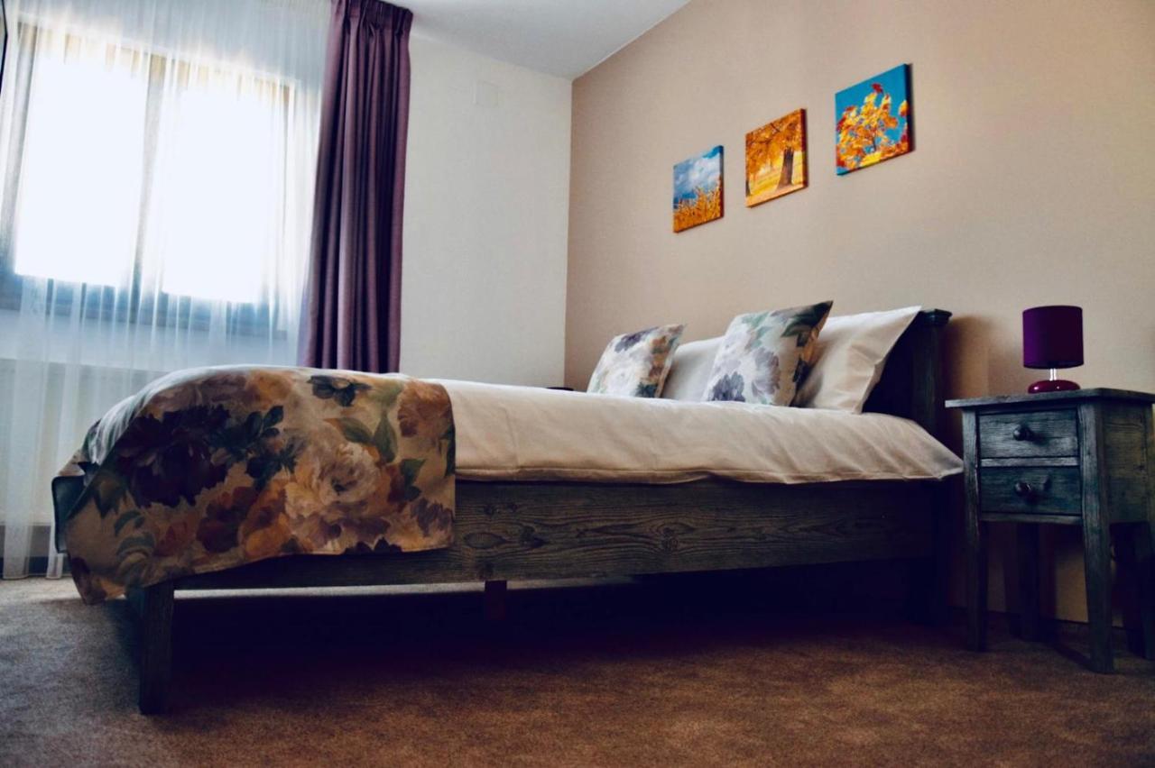 Casa Ankeli Bed and Breakfast Buşteni Buitenkant foto