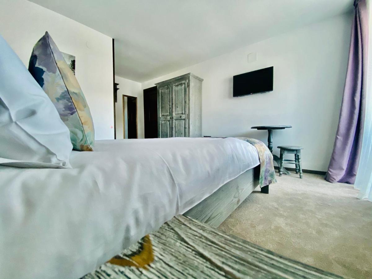 Casa Ankeli Bed and Breakfast Buşteni Buitenkant foto